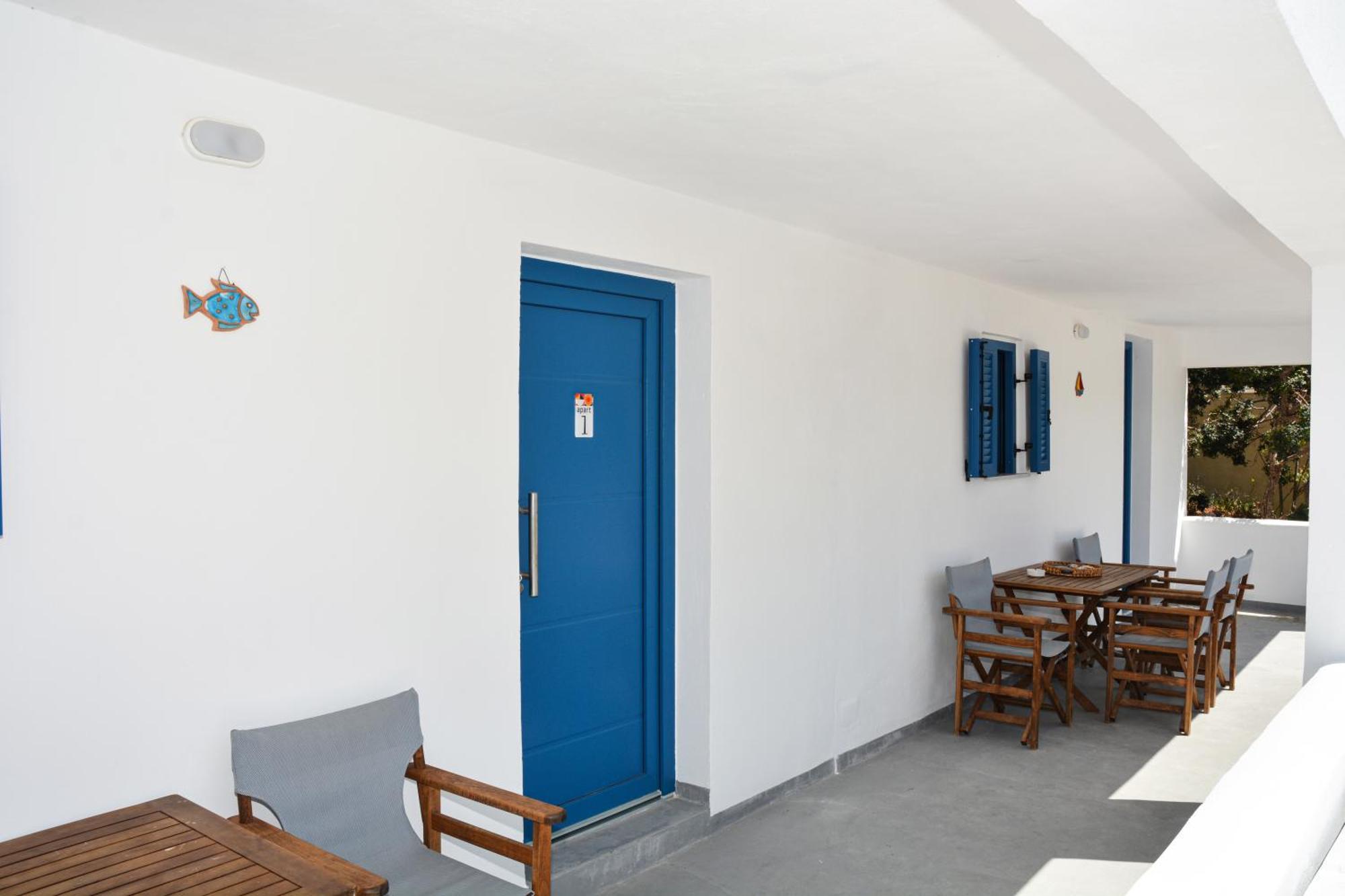 Thea Apartments Emporeios  Екстер'єр фото